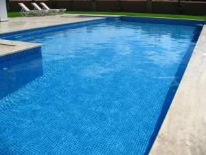 Huge private main pool - 14 metres in length